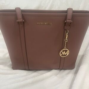 Michael Kors Tote- Used